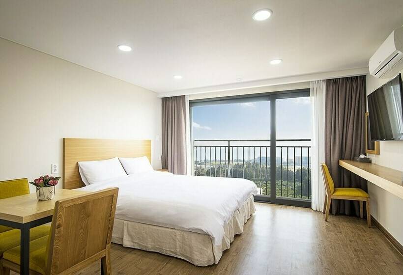 Номер Deluxe Вид на Море, W Ocean Pension