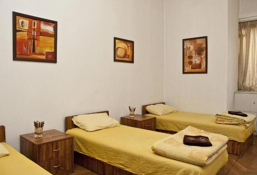 Кровать в Общей Комнате, Hostel Mostel Sofia
