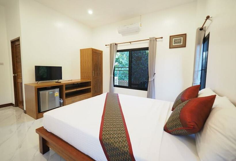 ファミリールーム, Chanapha Residence