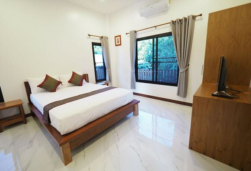 ファミリールーム, Chanapha Residence