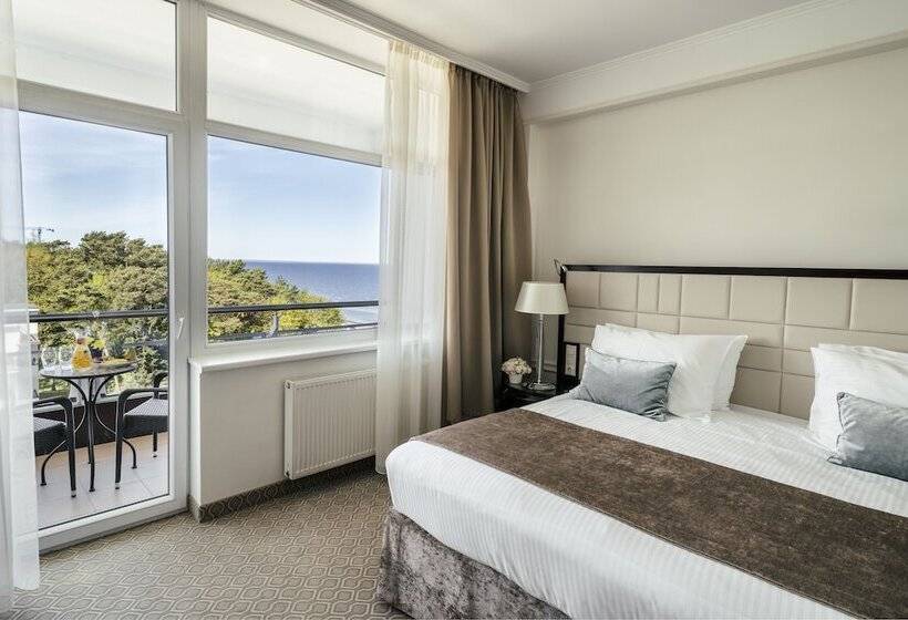 سوییت اجرایی, Baltic Beach Hotel & Spa
