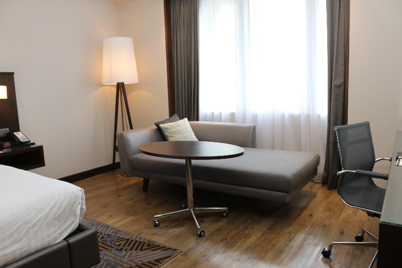 Номер Deluxe, Putrajaya Marriott