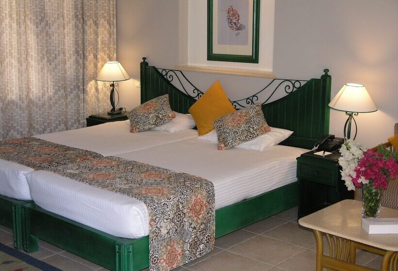 اتاق استاندارد سه نفره, Swiss Inn Resort Dahab