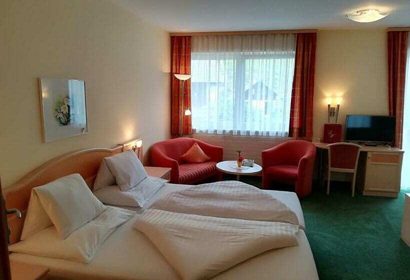 トリプルクラシックルーム, Landhotel Restaurant Willingshofer