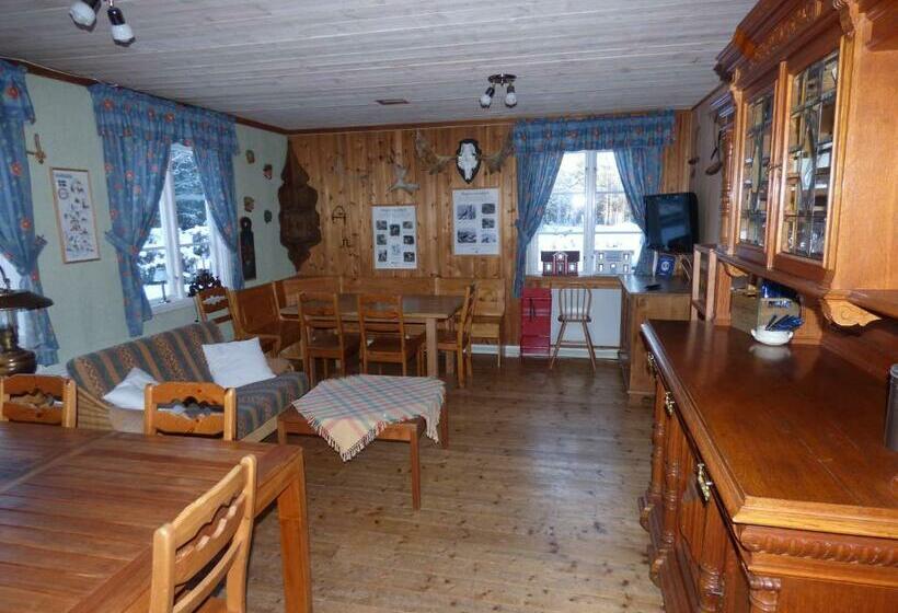 バス共有のスタンダードルーム, Nya Skogsgården Hostel
