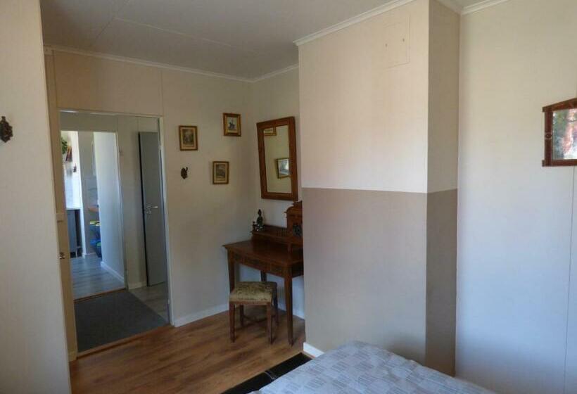 Дом 2 Спальни, Nya Skogsgården Hostel