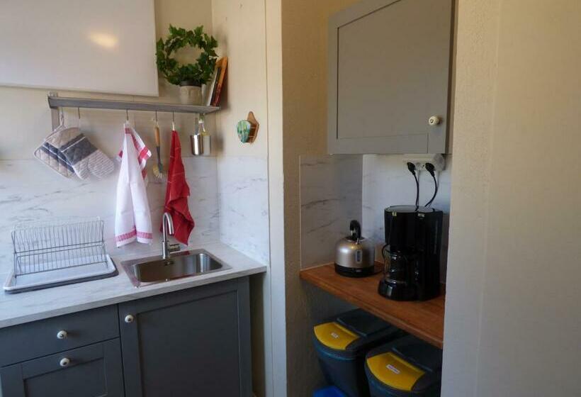 ２ベッドルームハウス, Nya Skogsgården Hostel
