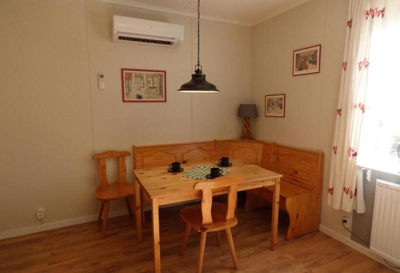 ２ベッドルームハウス, Nya Skogsgården Hostel