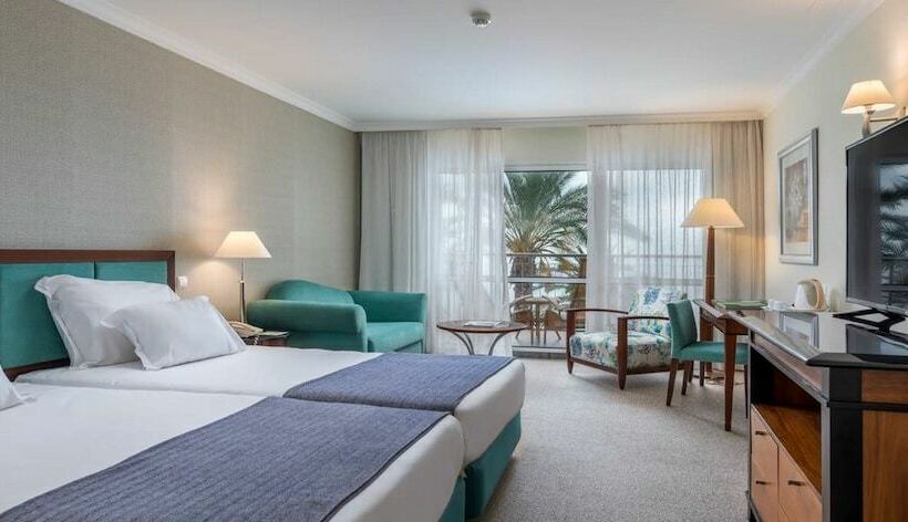 Номер Стандарт Боковой Вид на Море, Pestana Grand Ocean Resort