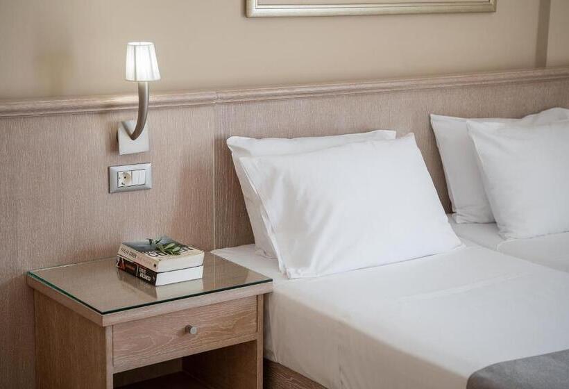 Quarto standard, Magda