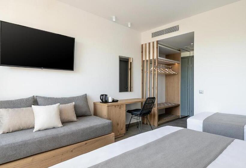 Quarto Quádruplo Deluxe, Magda