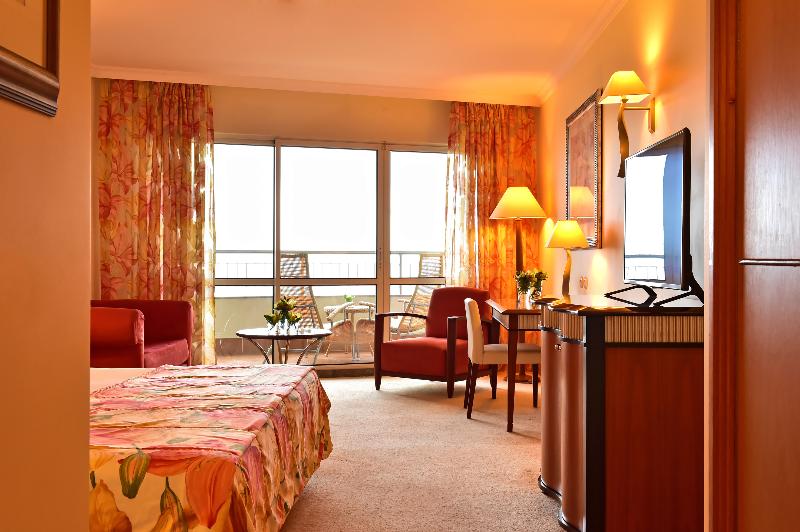 Номер Стандарт Боковой Вид на Море, Pestana Grand Ocean Resort