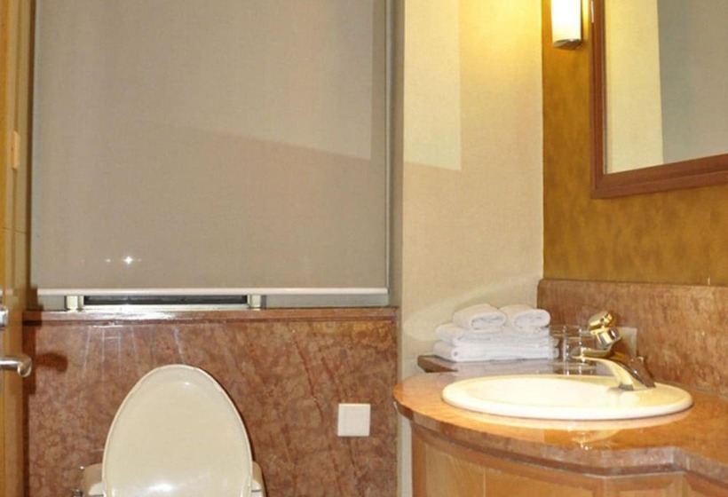 Superior Room, World Trade