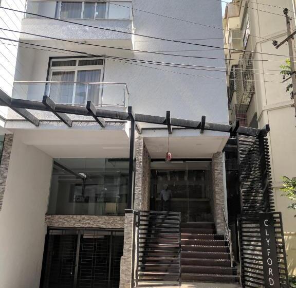 침실 1개 아파트, Clyford Suites