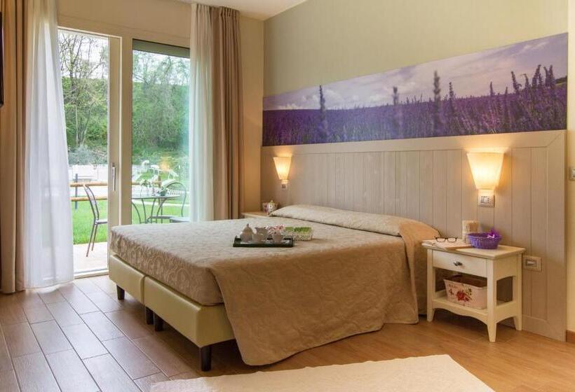 Номер Стандарт Вид на Бассейн, Agriturismo Ai Prati