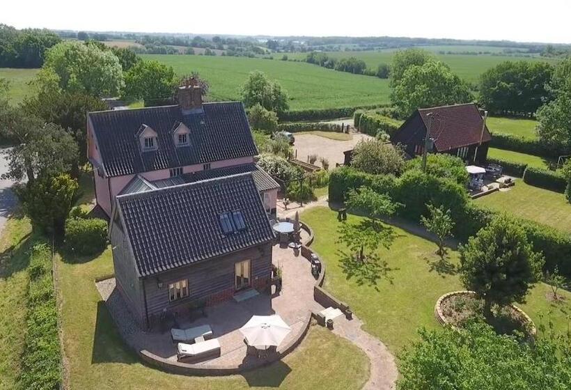 Номер Deluxe с Балконом, Corner Farm