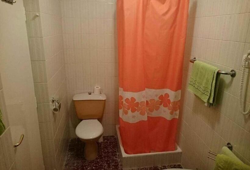 اتاق استاندارد با بالکن و چشم‌انداز دریا, Guest House Vila Luka