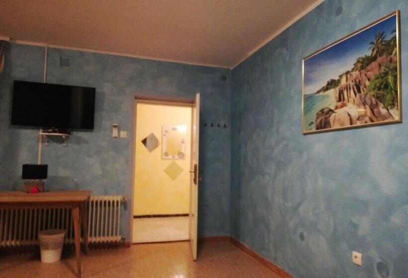 سوییت با چشم‌انداز دریا, Guest House Vila Luka