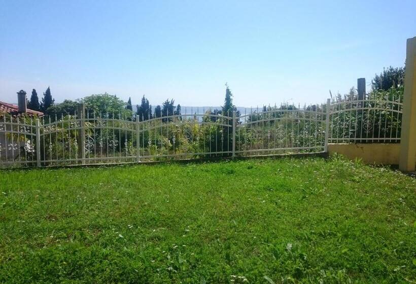 اتاق استاندارد با چشم‌انداز باغ, Guest House Vila Luka
