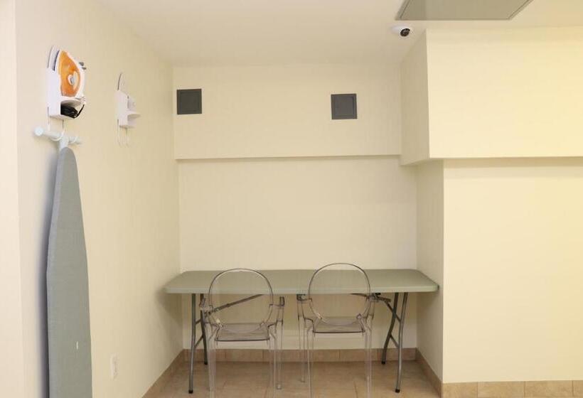 Студия Стандарт, Comfy Beacon Hill Studio Great For Work Travel #13