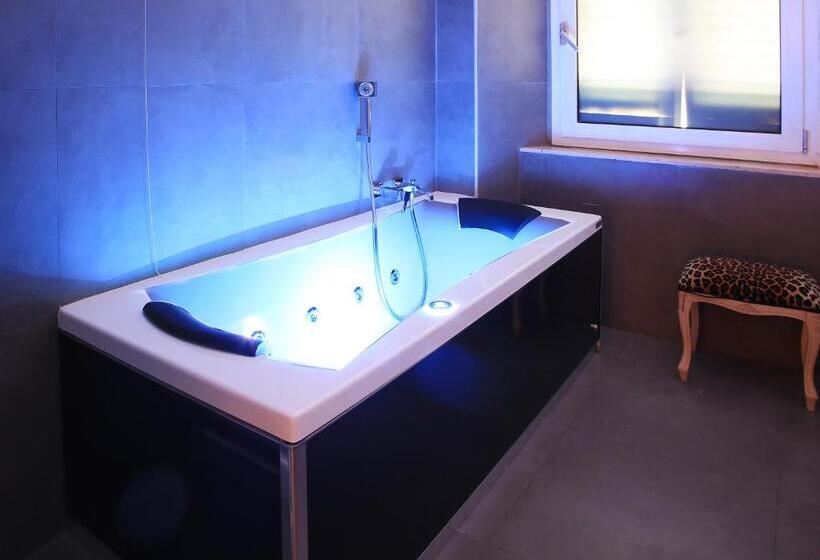 Полулюкс с Гидромассажем, Columbia Wellness & Spa