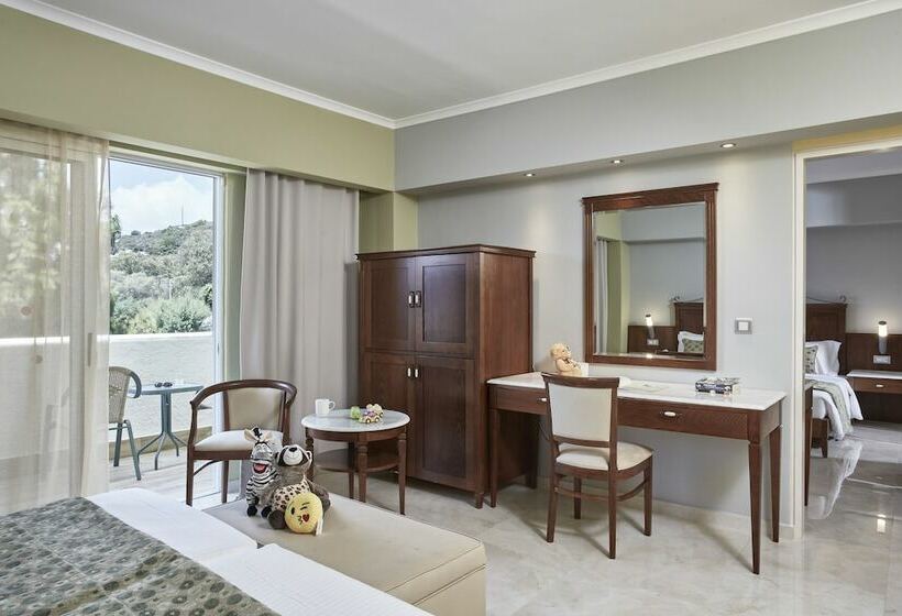高级家庭房间, Esperides Beach Resort