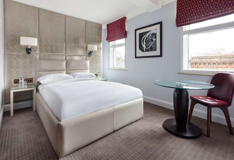 Номер Стандарт, Radisson Blu Hotel, London Mercer Street