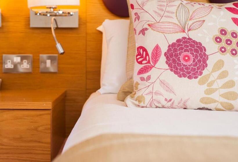 Семейный Номер, Abbey Hotel Golf & Spa
