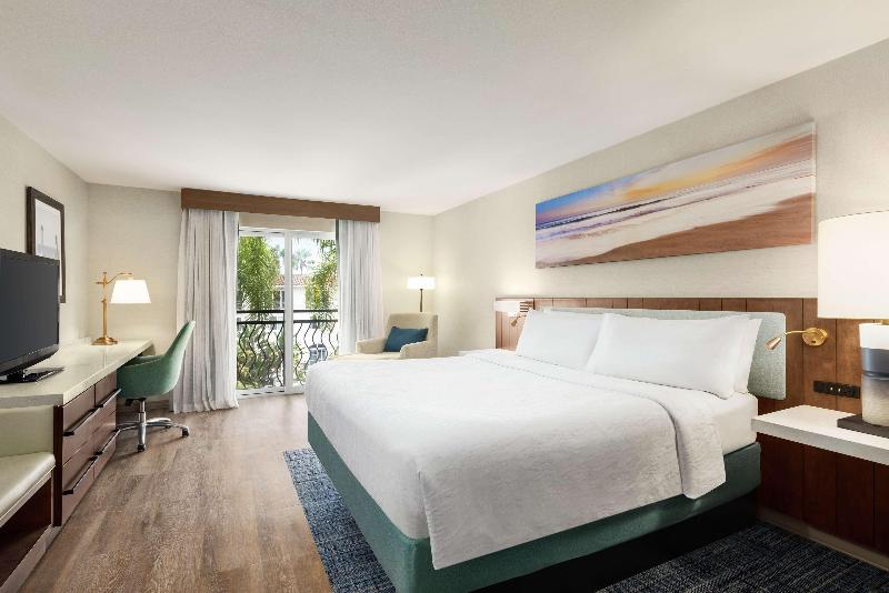 חדר סטנדרט עם מיטת קינג, Hilton Garden Inn Carlsbad Beach