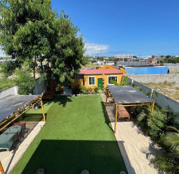 Четырехместный Номер Стандарт с Балконом, Mare S&m Casa Hostal