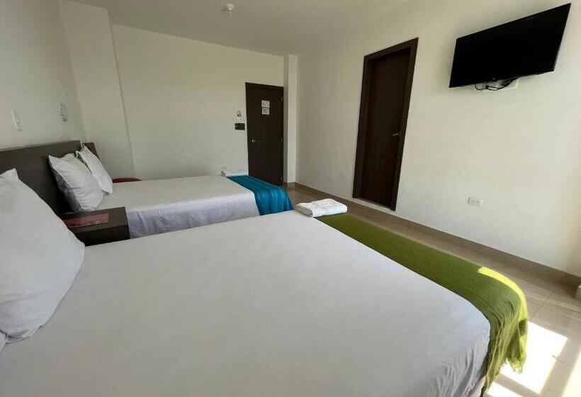 Четырехместный Номер Стандарт с Балконом, Mare S&m Casa Hostal