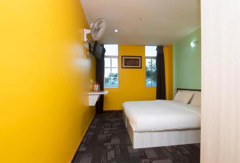 اتاق لوکس با تخت بزرگ, Madani Hotel Cameron Highland
