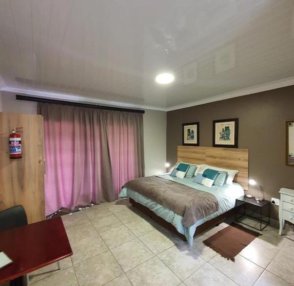 스탠다드 룸 킹사이즈 침대, Huis Van Seisoene