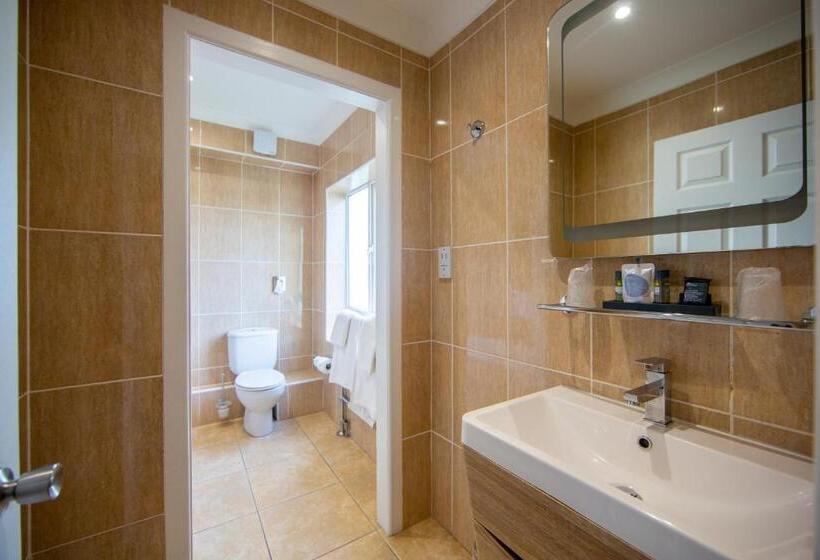 اتاق خانوادگی, Cumberland Hotel   Oceana Collection
