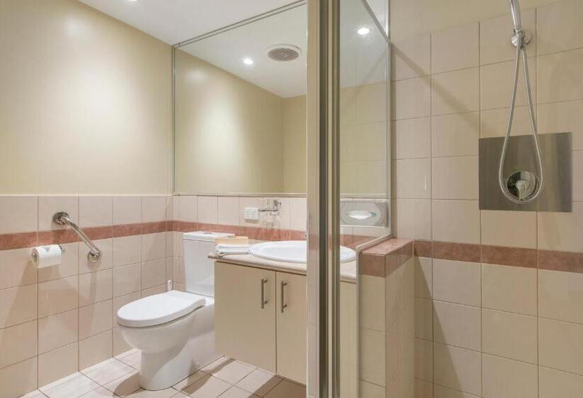 스탠다드 스튜디오, The Peninsula Riverside Serviced Apartments