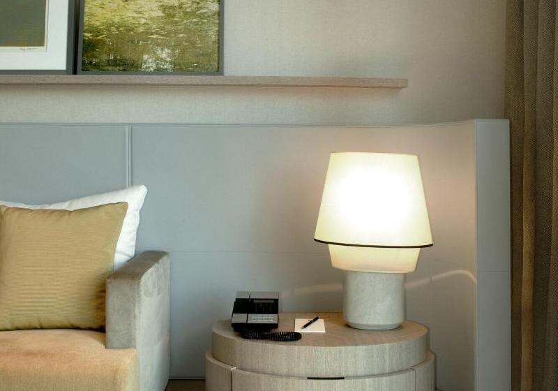 Номер Клуб, The Ritzcarlton, Wolfsburg