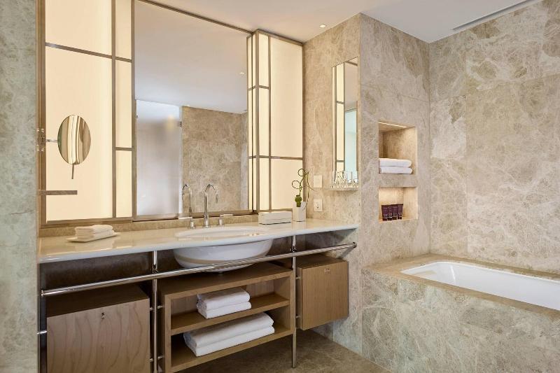 Номер Клуб, The Ritzcarlton, Wolfsburg