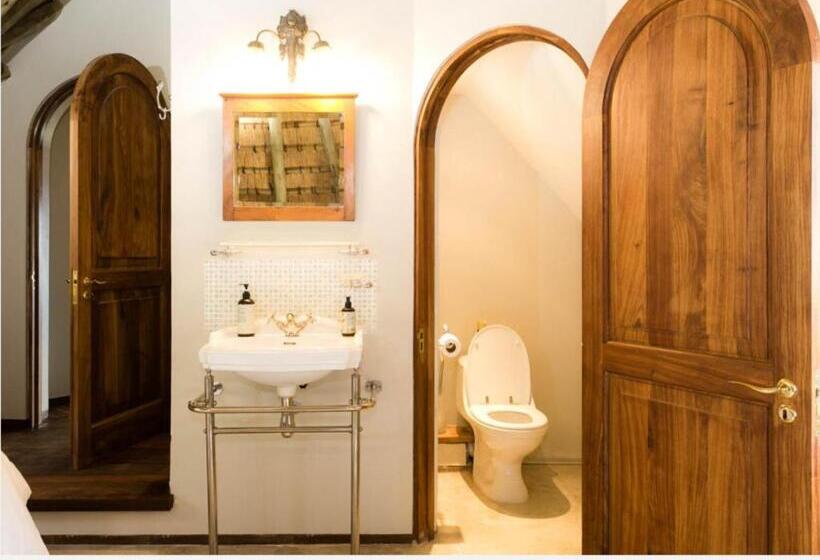غرفة إقتصادية, Crestwood Bed & Breakfast