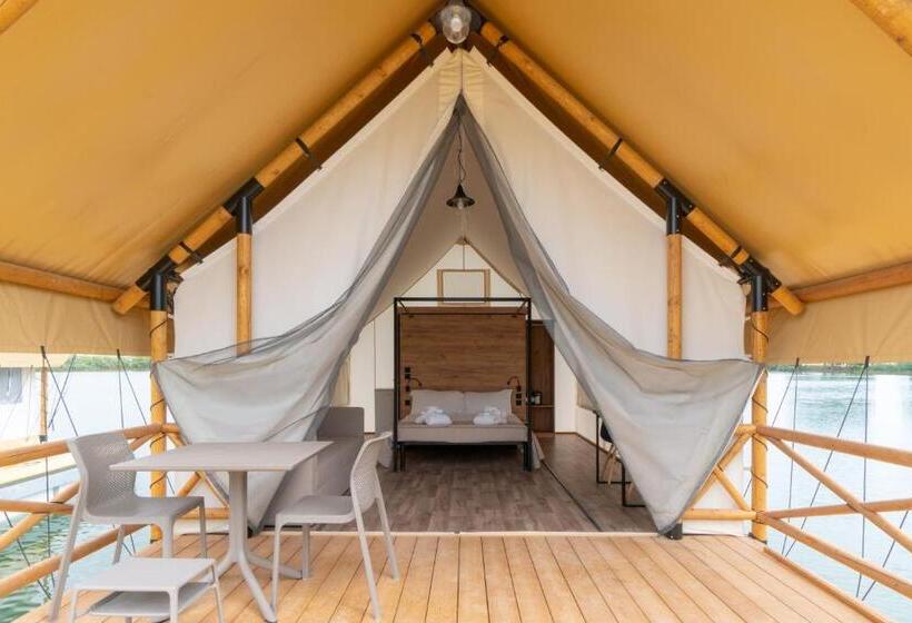 چادر با خدمات رفاهی استاندارد, Nabi Resort Glamping & Spa