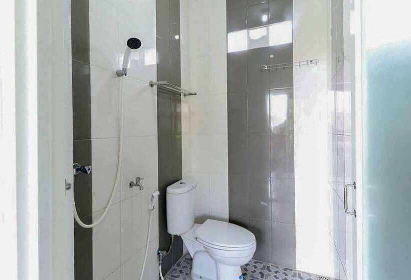 Номер Стандарт, Griya Mulya Near Alun Alun Batu Mitra Reddoorz