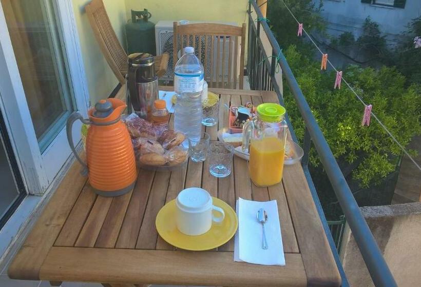 اتاق استاندارد, B&b Sardinia Room Siscaledda