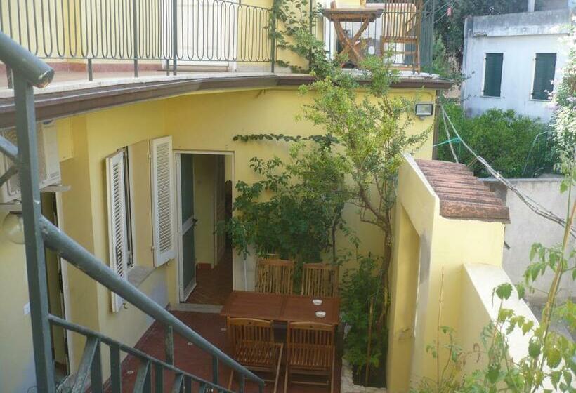 اتاق استاندارد, B&b Sardinia Room Siscaledda