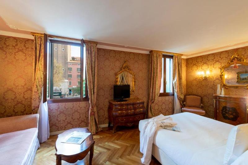 اتاق لوکس با چشم‌انداز, Antico Doge   A Member Of Elizabeth Hotel Group