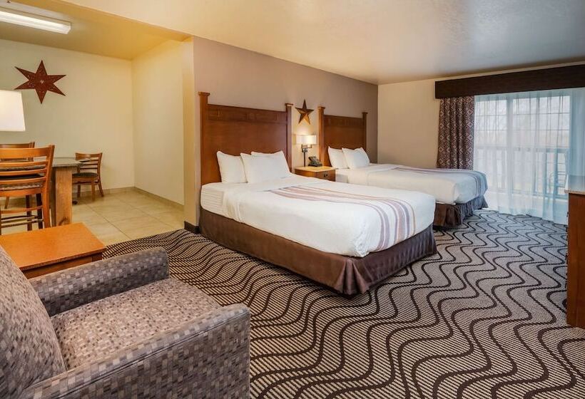 Номер Стандарт 2 Двуспальные Кровати, Best Western Plus Riverfront Hotel And Suites