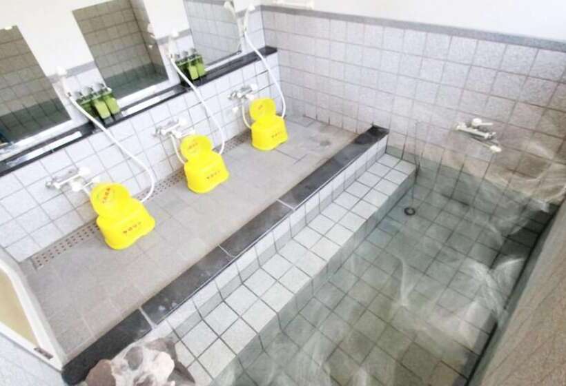 Кровать в Общей Комнате, Lodge Mondo