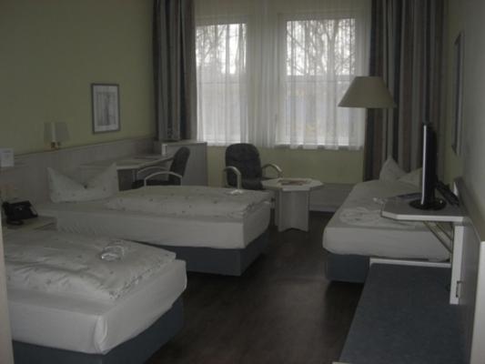 Номер Стандарт Трехместный, Euro Park Hotel Hennef