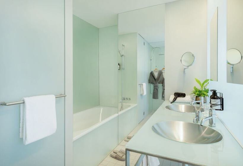 Люкс, Innside By Meliá München Parkstadt Schwabing