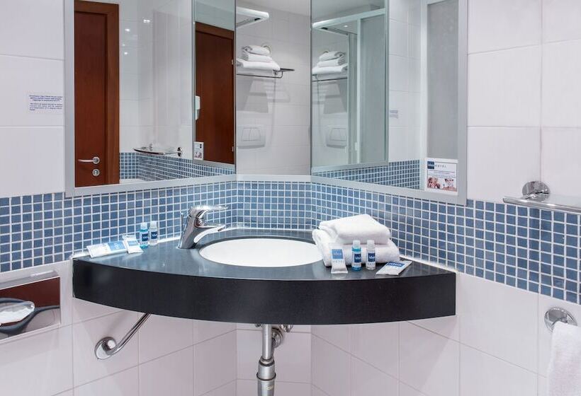 家庭间, Idea Hotel Torino Mirafiori