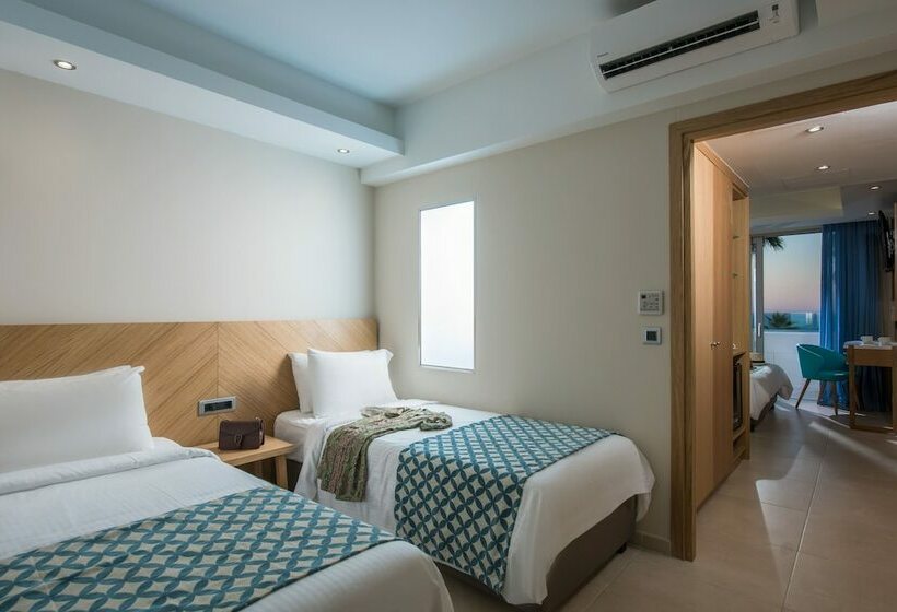 סוויטה נוף לים, Royal & Imperial Belvedere Resort