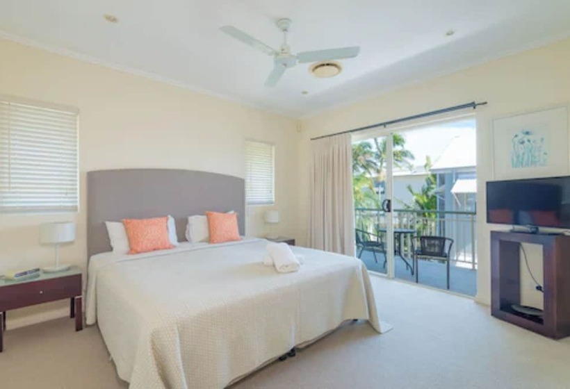Апартаменты 2 спальни Вид на Бассейн, Colonial Resort Noosa